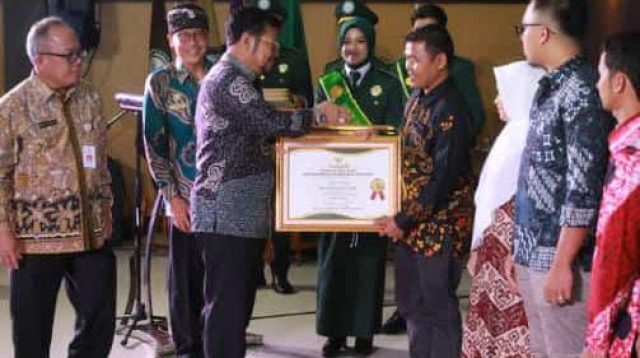 Kementan RI Berikan Penghargaan  kepada Petani Inovatif Milenial dari Kota Prabumulih Sumsel