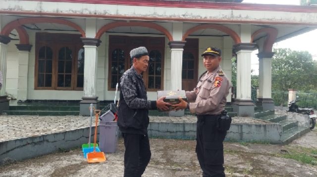 Sambut Ramadhan, Resimen Rahesa Aditya Diandra (RAD) SIP 52 Gelar Baksos Membersihkan 7 Masjid Di Kota Sukabumi