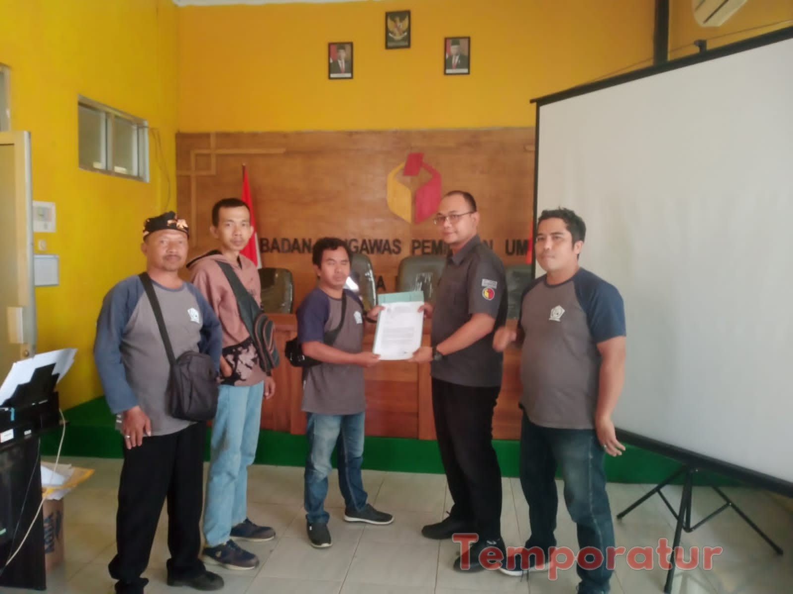 Bawaslu Terima Laporan Satgas Pemilih Disabilitas Kota Banjar