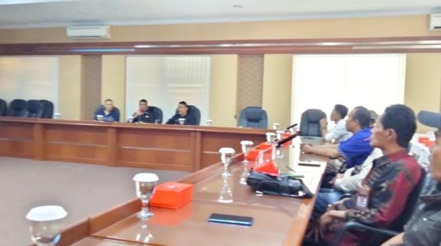 Bahas Simedtakon Sekertariat DPRD Purwakarta Gelar Sosialisasi Bersama Wartawan