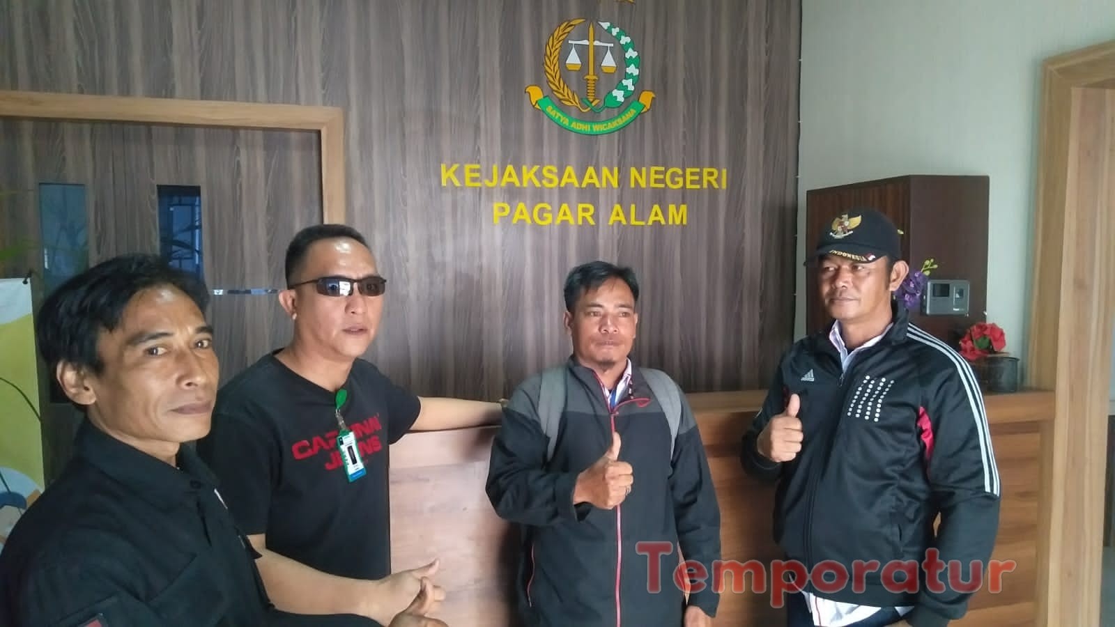 Wartawan  dan Ormas Pagaralam Kecewa,Kasi Pidsus Kejari pagaralam Sulit ditemui