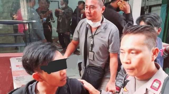 Polisi RW Polsek Kembangan Bersama Bhabinkamtibmas Berhasil Bekuk Pelaku Curanmor