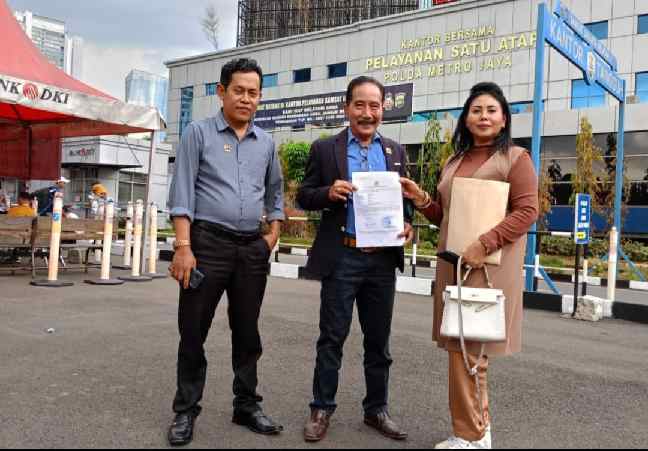 PT. Toyota Astra Finance Cabang Tangerang Kota Dipolisikan Ketua Asosiasi LPKSM Indonesia Bersama Ketum YAPERMA