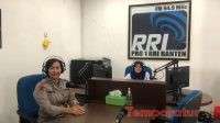 Biro SDM Polda Banten Talkshow Tentang Sosialisasi Penerimaan Polri Tahun 2023 di Radio RRI Banten
