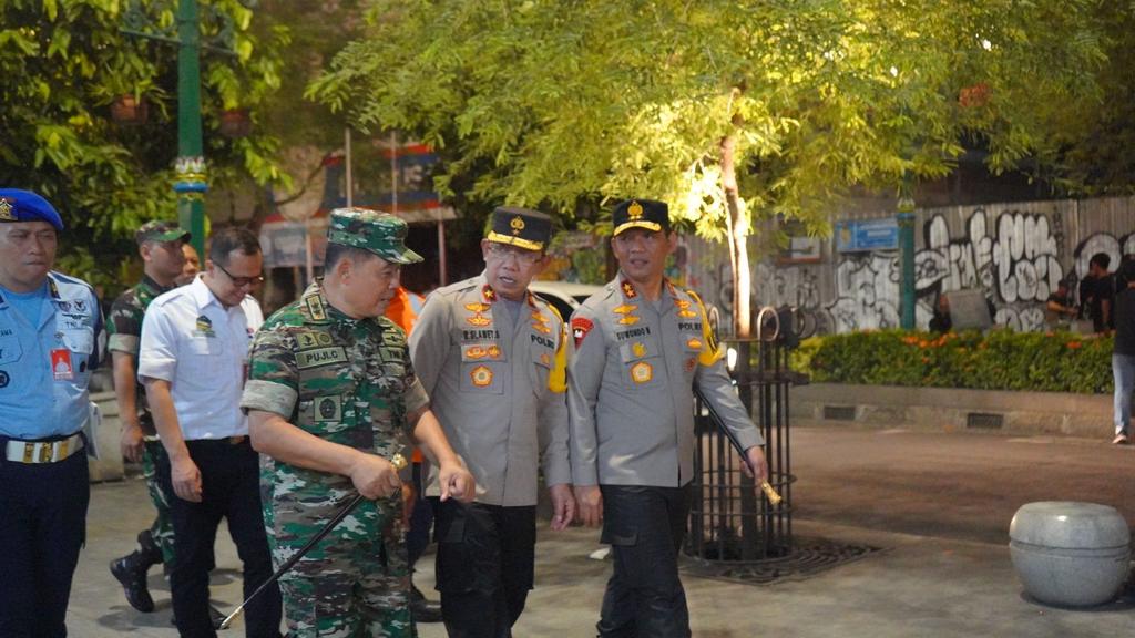 Pastikan Kondusifitas Malioboro Kapolda DIY Terjun Langsung dan Menyapa Warga