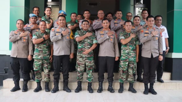Pererat Sinergitas TNI – Polri, Polres Tangsel Berkunjung Ke Kodim 0506/Tangerang