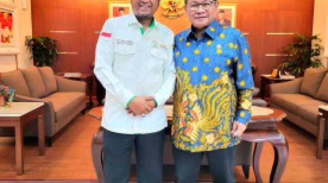 Ketum Santri Tani NU, Wakili Petani Sawit Indonesia ke Istana Presiden