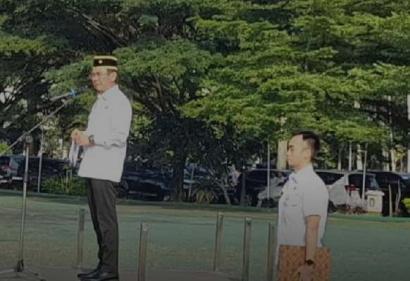 Pj.Bupati Bekasi Tekankan Percepatan Pengerjaan Insfratruktur Jalan Saat Gelar Apel Perdana Masuk Kerja