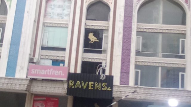 Diduga Ada Cafe Tak Kantongi Izin Dekat Kantor Pemerintah Kota Depok Jual Miras