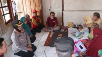 Peduli terhadap sesama POLRI antar Balita Pengidap Tumor Membuat Rujukan ke RSUD Ciereng Subang