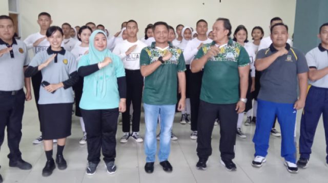 Kadisbudpora Iman Nugraha Berikan Pembekalan Ke 45 Paskibraka