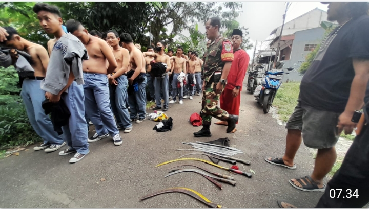 Gerak Cepat dan Sigap, Babinsa Gagalkan Tawuran Antar Pelajar