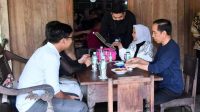 Akhir Pekan, Presiden Jokowi dan Ibu Iriana Kunjungi Warung Kopi Klotok 