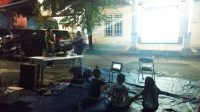 Relawan GF1 Bersama GMP Gelar Nobar Indonesia Vs Argentina  Bagi – Bagi Doorprize kepada Warga