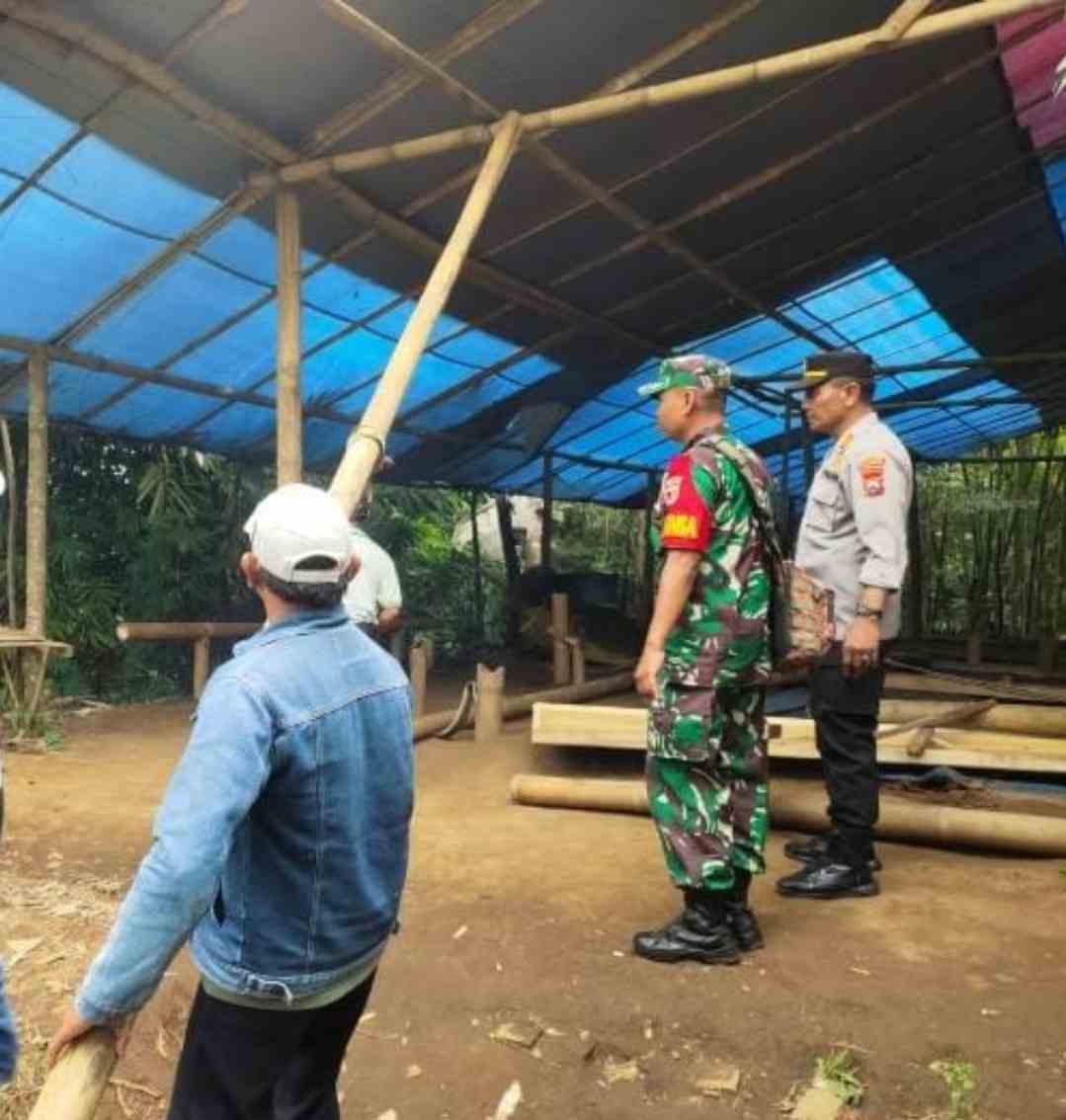 Polisi Brantas Arena Judi Sabung Ayam di Malang