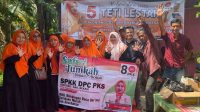 Caleg PKS Teti Lestari dan SPKK DPC PKS Cibitung Gelar Safari Jumat Berkah, Bazar Sembako Murah dan BBQ