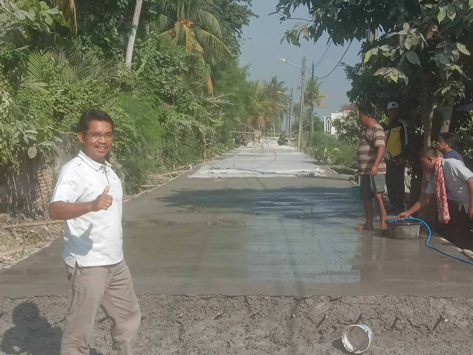 Perbaikan Jalan Lintas Desa Jaya Sakti dan Desa Pantai Harapan Jaya Hampir Rampung