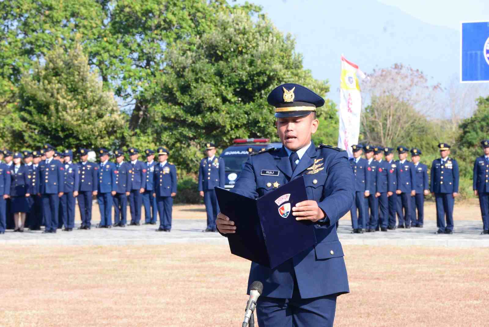 Upacara Peringatan Ke- 76 Har Bakti TNI AU di Lanud  Iswahjudi
