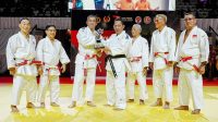 Pangkostrad Sematkan Sabuk Hitam Judo Kepada Kapolri