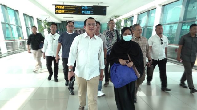 Dani Ramdan Jemput Langsung TKW Asal Kabupaten Bekasi yang Mendapat Kekerasan di Arab Saudi