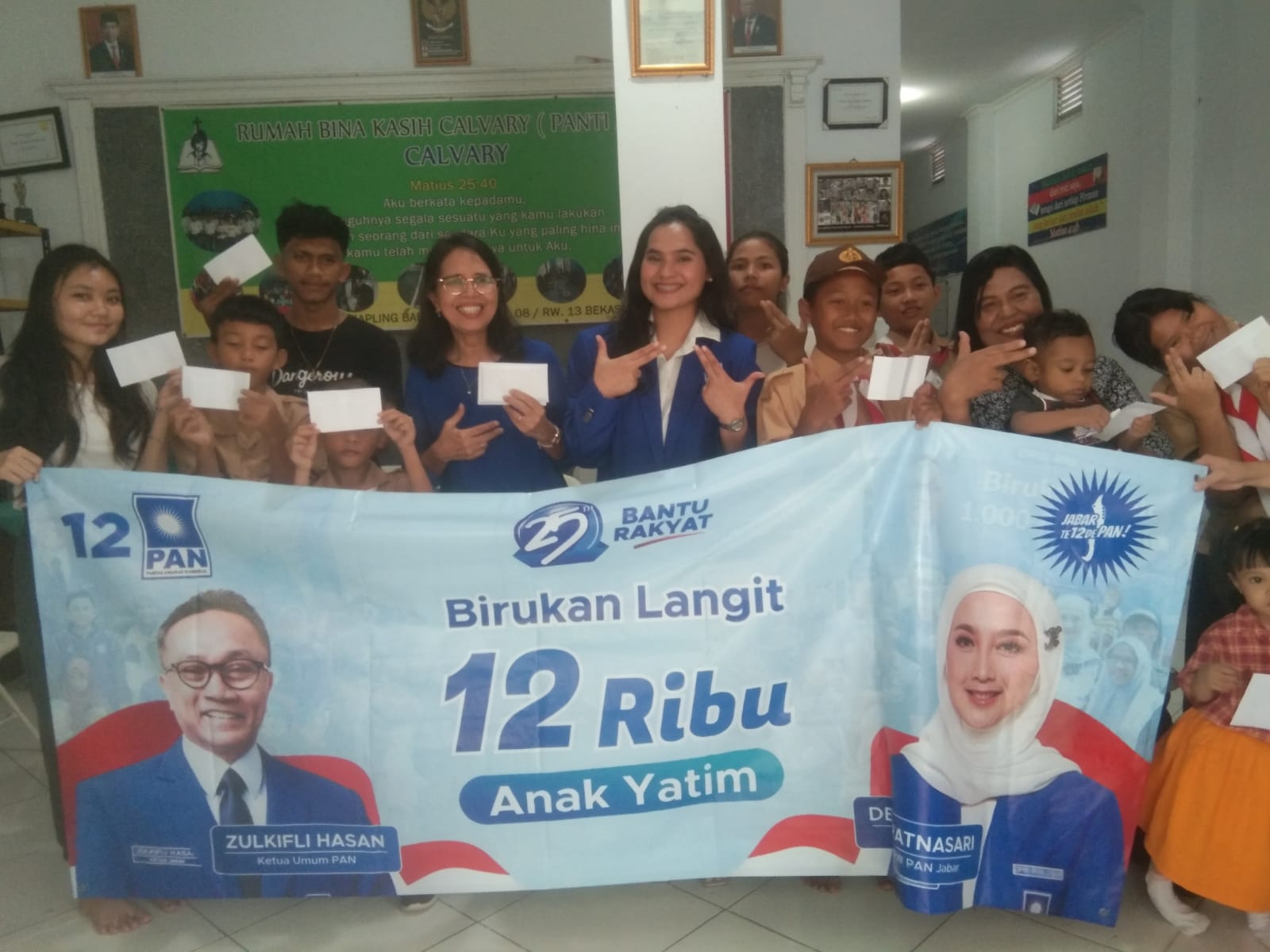 HUT ke-25 PAN, Melinda Fajar Irianti Songyanan Santuni Ratusan anak Panti Asuhan Calvary Babelan