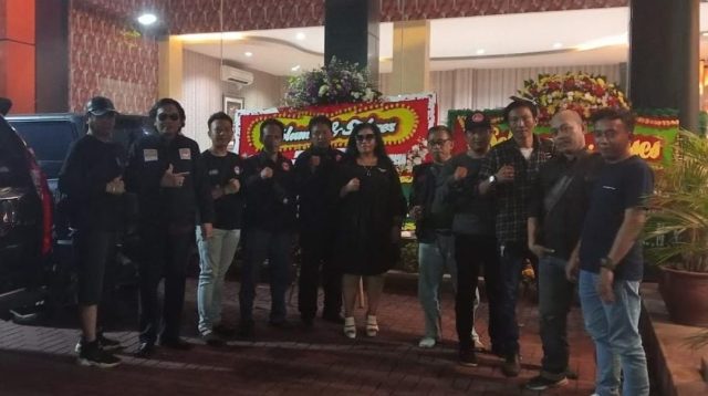 Karangan Bunga Banjiri Pelantikan FPII Korwil Purwakarta