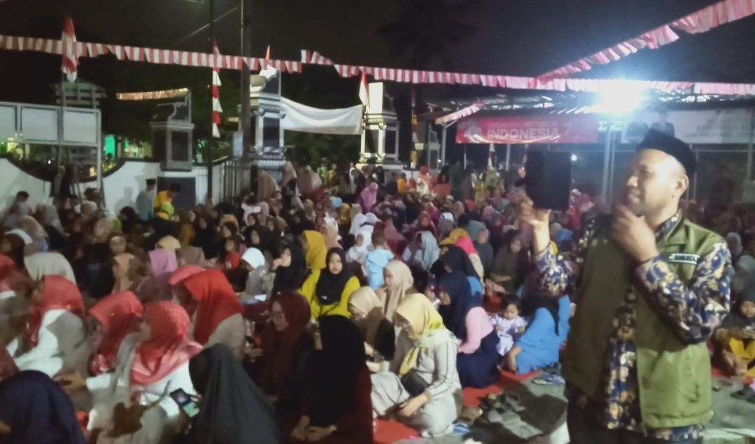 Kepala Desa Sukahurip Kabupaten Bekasi Gelar Tradisi Syukuran di Malam 17 Agustus