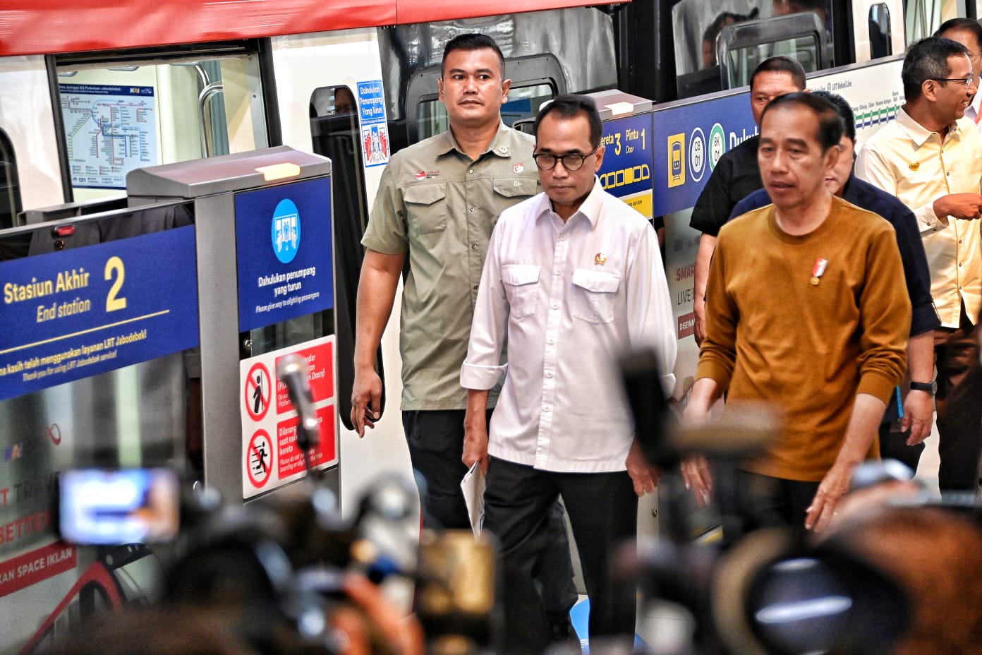 Presiden Tegaskan Aspek Keselamatan LRT Menjadi Prioritas