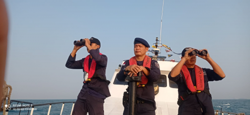 Kemenhub Kerahkan Kapal Patroli KPLP Cari Korban Tenggelamnya KM Dewi Noor 1