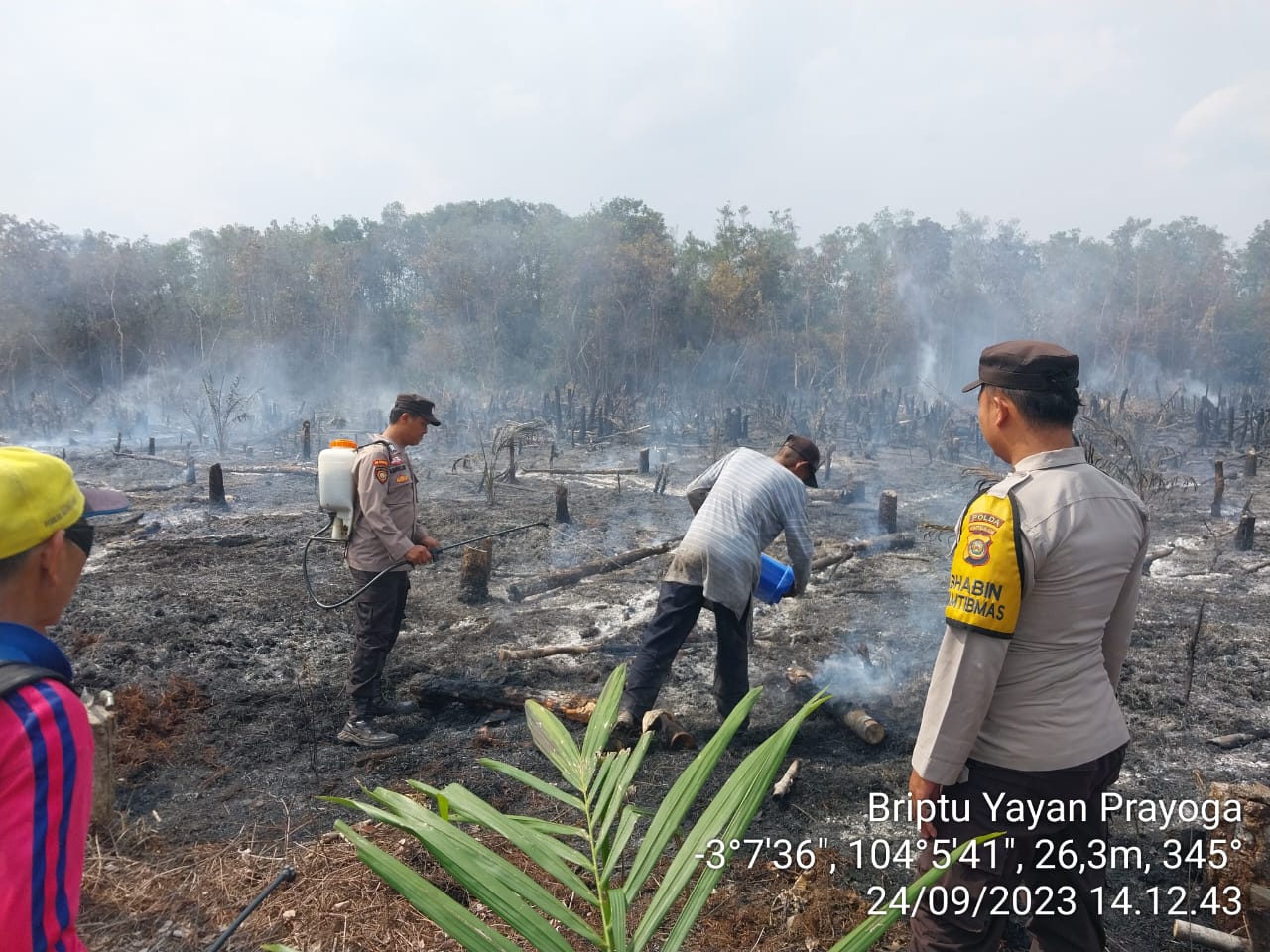 Terpantau oleh Polres PALI Kebakaran Hutan dan Lahan Didesa Karang Agung