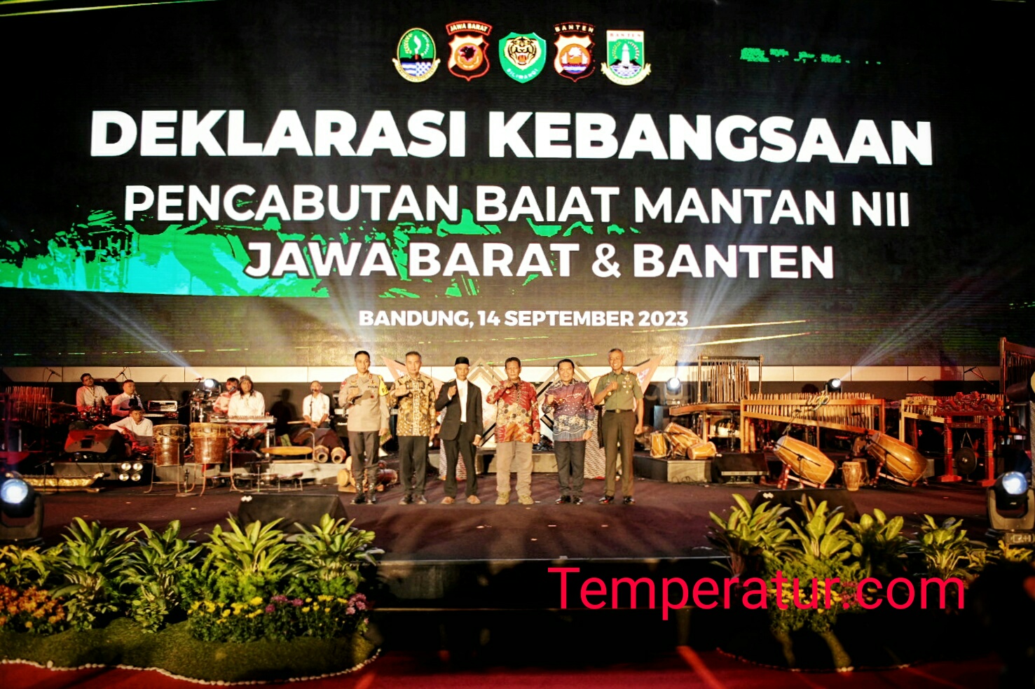 Bey Machmudin Saksi Ikrar Setia 223 Eks NII pada NKRI