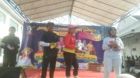 Anggota DPD RI Asal Jawa Barat, Dra. Hj. Eni Sumarni. MKes Gelar Senam Sehat Bareng Ratusan Emak-emak di Gedung Juang 45 Tambun