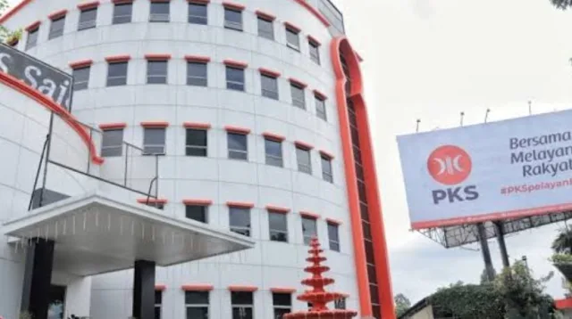 PKS Menggelar Konferensi Pers dalam Menyikapi Dinamika Politik Pemilihan Presiden 2024