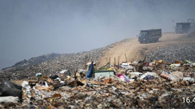 Status Darurat Diambilalih Provinsi Bey Machmudin Ingin Api di TPA Sarimukti Padam dalam Dua Minggu