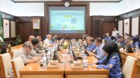 Bey Machmudin: Stok Beras Jabar Aman, Warga agar Tenang Pemprov Jabar Siapkan Pangan Murah