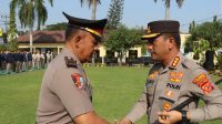 Tiga Personel Polresta Cirebon Mendapat Kenaikan Pangkat Pengabdian