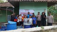 HUT Humas Polri Ke-72: Humas Polres Metro Bekasi Berikan 15.000 Liter Air Bersih Kepada Masyarakat Terdampak Kemarau