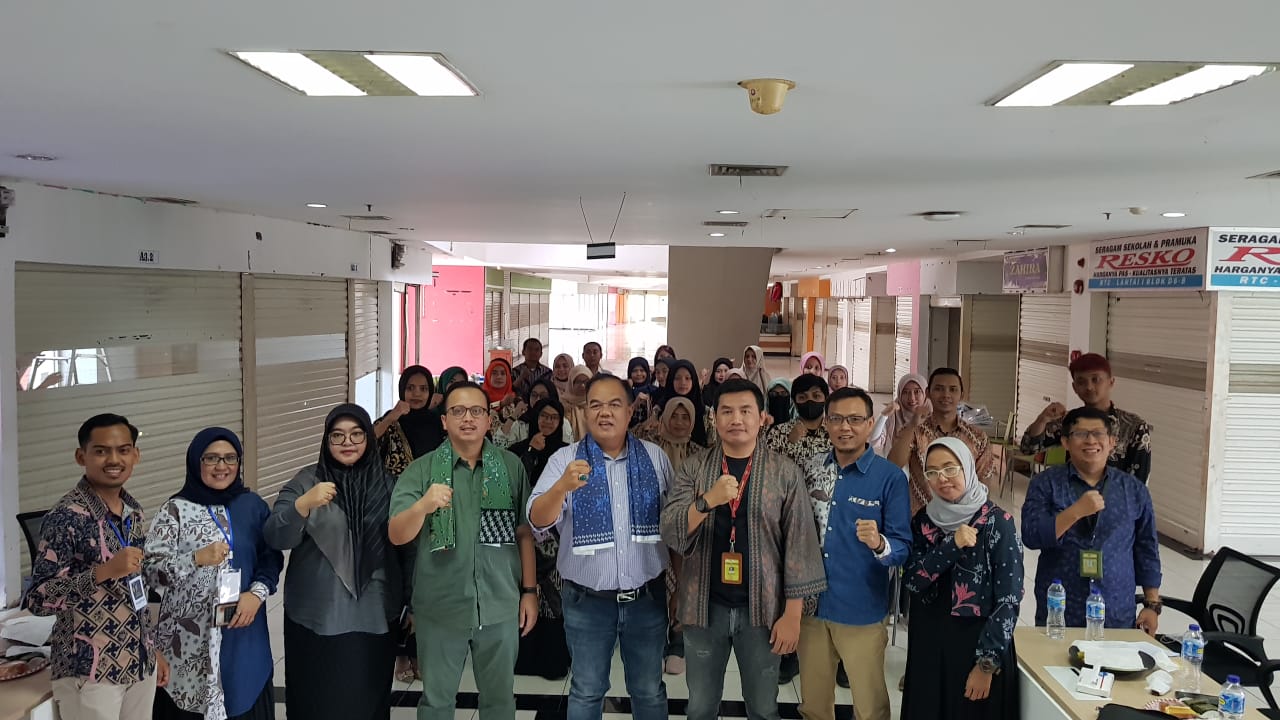 Naikkan Level Produk IKM, Pemkab Bandung Gelar Pelatihan Motif Batik Kina