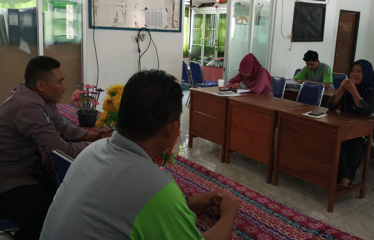 Polsek Penukal Abab Lakukan Kegiatan Jum’at Curhat Didesa Babat