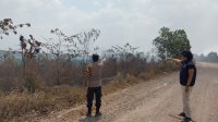 Polsek Penukal Abab Pantau titik Api di Lahan Gambut Desa Perambatan