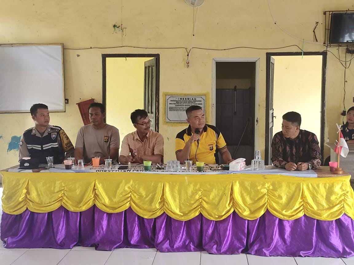 Polsek Tanah Abang Gelar Jum’at Curhat Didesa Tanjung Dalam