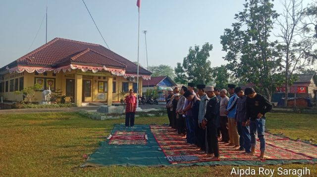 POLSEK TANAH ABANG GELAR SHOLAT SUNNAH ISTISQA SERENTAK