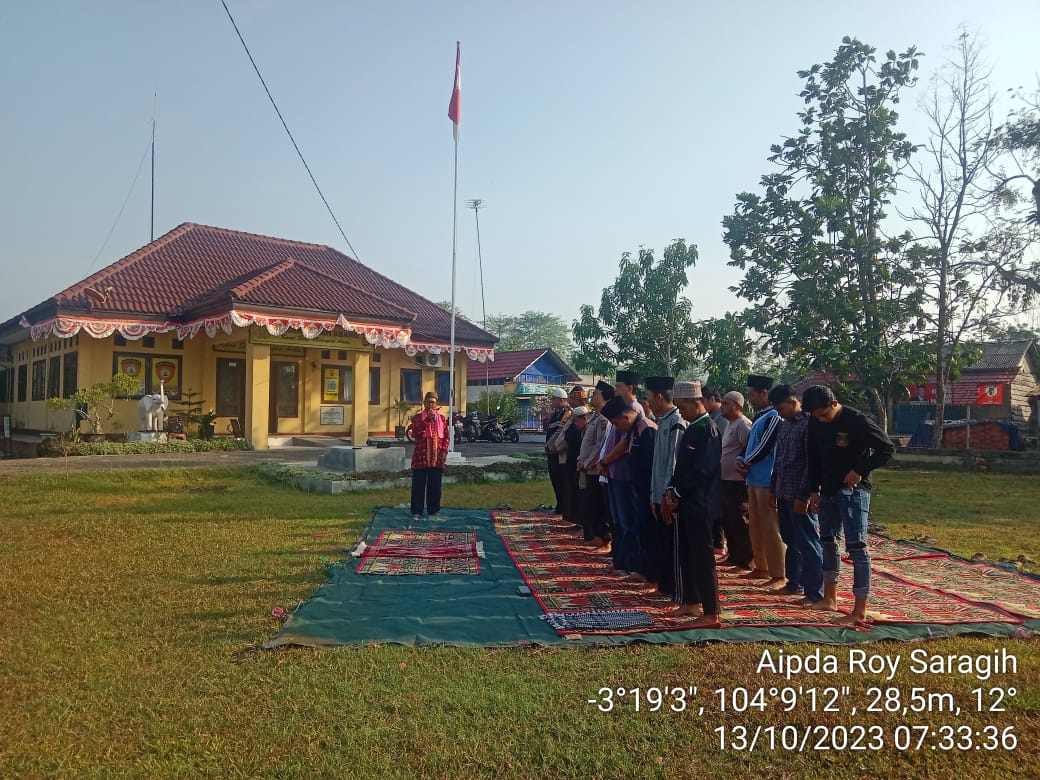 POLSEK TANAH ABANG GELAR SHOLAT SUNNAH ISTISQA SERENTAK