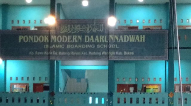 Memeriahkan hari Santri , KPUD Kabupaten Bekasi sosialisasi nonton film tentang Pemilu