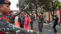 Tradisi Penyambutan Komandan Baru, Irjen Pol. Drs. Imam Widodo, M.Han Di Mako Brimob Kelapadua Tradisi Penyambutan Komandan Baru, Irjen Pol. Drs. Imam Widodo, M.Han Di Mako Brimob Kelapadua