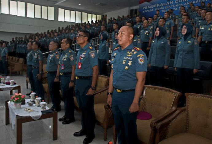 DANKORMAR : “KALIAN DISIAPKAN UNTUK MENJADI PEMIMPIN”