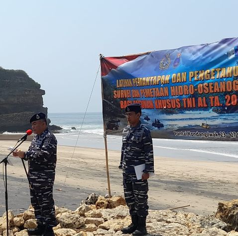 PUSHIDROSAL BERI PEMANTAPAN PENGETAHUAN PASUKAN KHUSUS TNI AL DENGAN ILMU SURVEI DAN PEMETAAN HIDRO OSEANOGRAFI