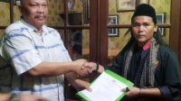 Ketua Umum Jajaka Nusantara HK Damin Sada Serahkan SK DPD Kabupaten Bekasi