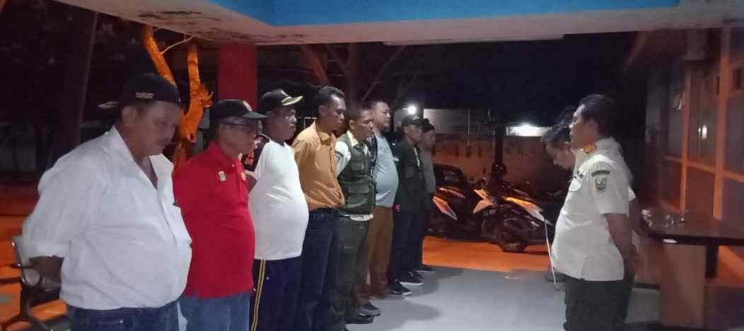 Sat POL PP Kecamatan Karang Bahagia ciptakan kondisi kondusifitas menjaring 3 PSK dan satu remaja di bawah umur .