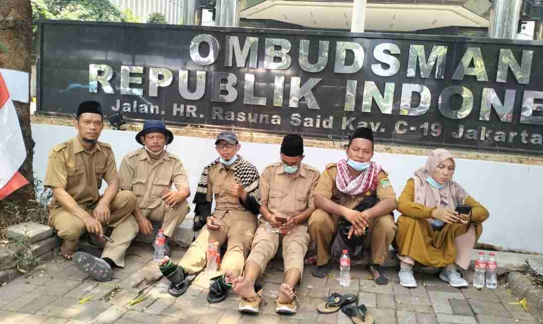 Hari ke 4 Longmarch, Sejumlah Guru Honor Agama Islam Bekasi,Audensi Bersama Staf Presiden